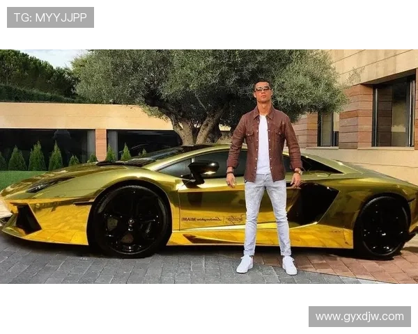 天空曝C罗4400万镑不再核心